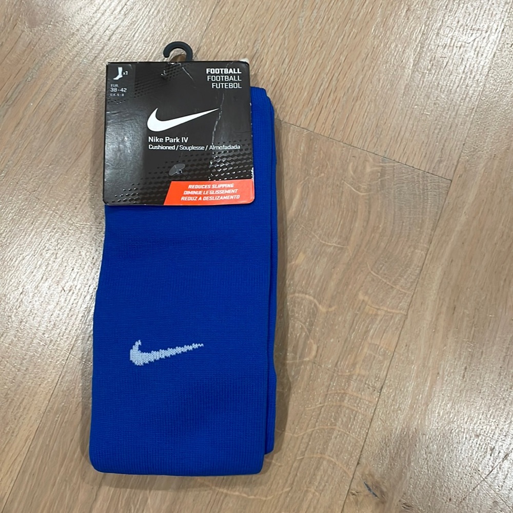 unopened nike soccer socks eur. size 38-42 u.k. 5-8
